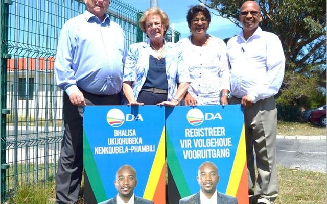 As the nation gears up for the highly anticipated Local Government Elections 2016, the DA Overstrand is well-placed for the ensuing campaign. In particular, all hands are on deck to man the registration booths of the respective wards in the area from 8am to 5pm on both Saturday, 5 March and Sunday 6 March 2016. The anticipated mass of potential voters should, however, note that in order to vote, registration is essential.  Pictured putting up campaign posters recently are DA Councillors:  Cllr Dudley Coetzee, Executive Mayor Nicolette Botha-Guthrie, Cllr Moira Opperman and Executive Deputy Mayor Rudolph Smith.